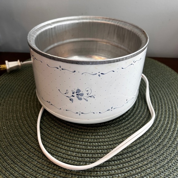 Rival Crockette Crock Pot Slow Cooker Base Only Warmer Mini 1 Qt 3200 Works Read - Picture 5 of 10